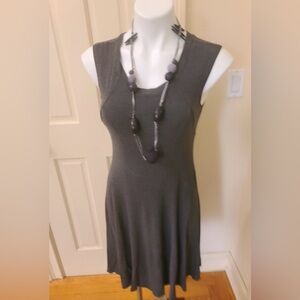 Chelsea & Theodore Gray Sleeveless Sheath Dress Size S